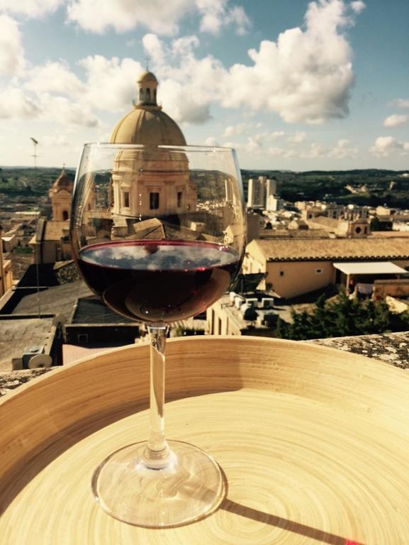 Ostello Della Gioventu - Il Castello Noto Buitenkant foto